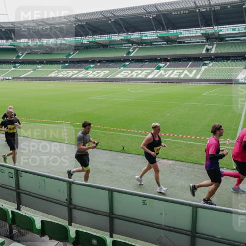 13.09.2026 - 21. swb-Marathon Bremen Michael Burmester http://msf.ph/oto/10488861 13.09.2026 10:36:09 Laufen im Stadion 10092, 10093, 10144, 10152, 10153, 10154, 10157, 10160, 10173, 10175, 10181, 10182, 10185, 10187, 10195, 10198, 10237, 10245, 10251, 10257, 10263, 10272, 10275, 10278, 10291, 10296, 10306, 10309, 10338, 10357, 10377, 10382, 10390, 10403, 10409, 10411, 10420, 10427, 10429, 10439, 10473, 10477, 10481, 10485, 10492, 10497, 10500, 10528, 10531, 10559, 10560, 10569, 10607, 10613, 10617, 10633, 10636, 10647, 10648, 10671, 10672, 10677, 10715 meine-sportfotos.de