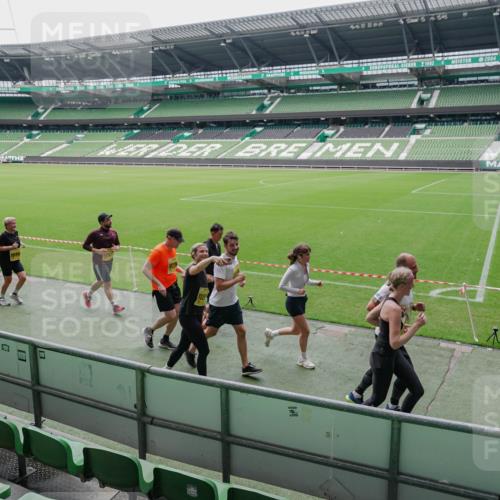 13.09.2026 - 21. swb-Marathon Bremen Michael Burmester http://msf.ph/oto/10488865 13.09.2026 10:36:13 Laufen im Stadion 10092, 10093, 10144, 10152, 10153, 10154, 10157, 10160, 10173, 10175, 10181, 10182, 10185, 10186, 10187, 10195, 10198, 10237, 10245, 10251, 10257, 10263, 10272, 10275, 10278, 10291, 10296, 10306, 10309, 10331, 10332, 10338, 10357, 10377, 10382, 10390, 10403, 10409, 10411, 10420, 10427, 10429, 10439, 10473, 10477, 10481, 10492, 10497, 10500, 10528, 10531, 10559, 10560, 10569, 10607, 10613, 10617, 10633, 10636, 10647, 10648, 10659, 10671, 10672, 10677, 10715 meine-sportfotos.de