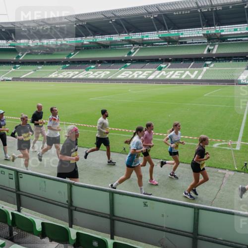 13.09.2026 - 21. swb-Marathon Bremen Michael Burmester http://msf.ph/oto/10488872 13.09.2026 10:36:19 Laufen im Stadion 10092, 10093, 10144, 10152, 10153, 10154, 10157, 10160, 10173, 10175, 10181, 10182, 10185, 10186, 10187, 10195, 10198, 10237, 10245, 10251, 10257, 10263, 10272, 10275, 10278, 10291, 10296, 10306, 10309, 10327, 10331, 10332, 10338, 10357, 10377, 10382, 10390, 10403, 10409, 10411, 10420, 10427, 10429, 10439, 10473, 10477, 10481, 10492, 10497, 10500, 10528, 10531, 10560, 10569, 10607, 10613, 10617, 10633, 10636, 10647, 10648, 10659, 10671, 10672, 10715 meine-sportfotos.de