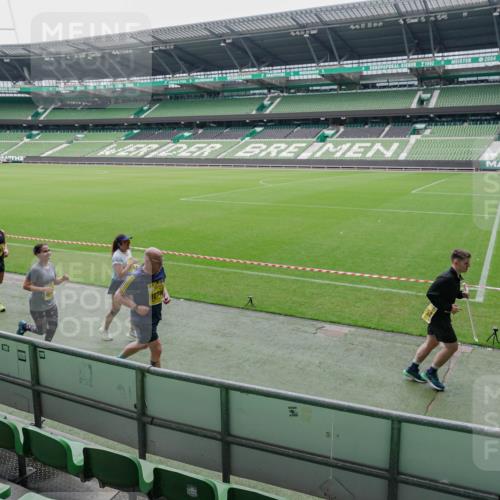 13.09.2026 - 21. swb-Marathon Bremen Michael Burmester http://msf.ph/oto/10488882 13.09.2026 10:36:27 Laufen im Stadion 10092, 10093, 10144, 10152, 10153, 10154, 10160, 10173, 10175, 10181, 10182, 10186, 10187, 10195, 10198, 10237, 10245, 10251, 10257, 10263, 10272, 10275, 10278, 10291, 10296, 10306, 10309, 10327, 10331, 10332, 10338, 10357, 10377, 10382, 10390, 10403, 10409, 10411, 10420, 10427, 10429, 10439, 10473, 10477, 10481, 10492, 10497, 10500, 10516, 10528, 10531, 10560, 10569, 10607, 10613, 10617, 10633, 10636, 10647, 10648, 10659, 10663, 10671, 10672, 10715 meine-sportfotos.de