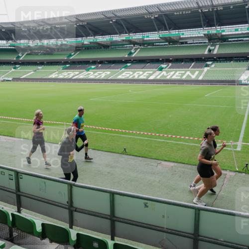 13.09.2026 - 21. swb-Marathon Bremen Michael Burmester http://msf.ph/oto/10488898 13.09.2026 10:36:42 Laufen im Stadion 10092, 10150, 10152, 10153, 10154, 10160, 10173, 10175, 10181, 10182, 10186, 10187, 10195, 10198, 10237, 10245, 10251, 10257, 10263, 10272, 10275, 10278, 10291, 10296, 10306, 10309, 10315, 10327, 10331, 10332, 10338, 10357, 10377, 10382, 10390, 10403, 10409, 10411, 10420, 10429, 10439, 10444, 10473, 10477, 10481, 10492, 10497, 10500, 10516, 10531, 10560, 10569, 10598, 10607, 10613, 10617, 10633, 10636, 10647, 10648, 10659, 10663, 10671, 10672, 10674 meine-sportfotos.de