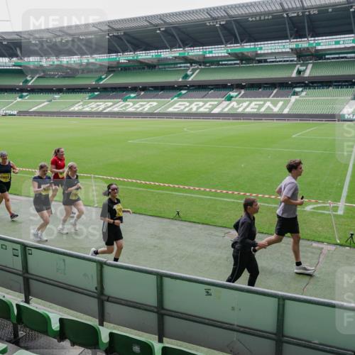 13.09.2026 - 21. swb-Marathon Bremen Michael Burmester http://msf.ph/oto/10488908 13.09.2026 10:36:53 Laufen im Stadion 10092, 10150, 10152, 10153, 10154, 10160, 10181, 10182, 10186, 10187, 10195, 10198, 10237, 10251, 10257, 10263, 10272, 10273, 10274, 10275, 10278, 10291, 10296, 10306, 10309, 10315, 10323, 10327, 10331, 10332, 10338, 10357, 10382, 10390, 10403, 10409, 10411, 10420, 10429, 10439, 10444, 10473, 10477, 10481, 10497, 10500, 10516, 10531, 10560, 10569, 10598, 10607, 10613, 10617, 10633, 10636, 10647, 10648, 10659, 10663, 10671, 10672, 10674 meine-sportfotos.de