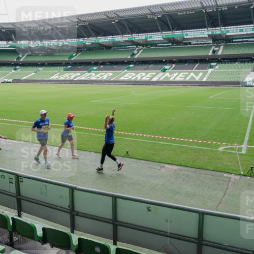 13.09.2026 - 21. swb-Marathon Bremen Michael Burmester http://msf.ph/oto/10488926 13.09.2026 10:37:20 Laufen im Stadion 10090, 10091, 10092, 10150, 10153, 10154, 10160, 10186, 10187, 10190, 10198, 10237, 10251, 10257, 10263, 10272, 10273, 10274, 10275, 10278, 10283, 10291, 10296, 10305, 10306, 10315, 10323, 10327, 10331, 10332, 10338, 10370, 10375, 10376, 10382, 10390, 10403, 10411, 10420, 10429, 10432, 10439, 10444, 10465, 10473, 10481, 10488, 10497, 10500, 10516, 10531, 10560, 10569, 10598, 10607, 10613, 10633, 10647, 10648, 10654, 10659, 10663, 10671, 10672, 10674, 10823 meine-sportfotos.de