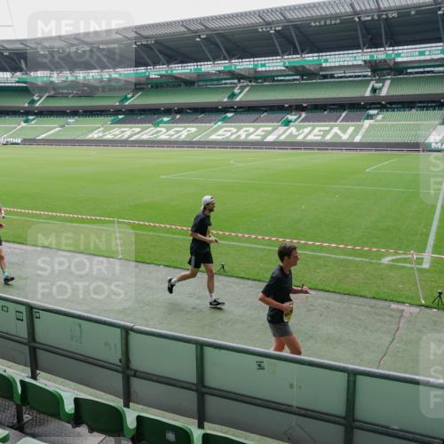 13.09.2026 - 21. swb-Marathon Bremen Michael Burmester http://msf.ph/oto/10488939 13.09.2026 10:37:36 Laufen im Stadion 10090, 10091, 10092, 10150, 10153, 10154, 10160, 10186, 10190, 10198, 10205, 10237, 10251, 10257, 10273, 10274, 10278, 10283, 10291, 10296, 10305, 10315, 10323, 10327, 10331, 10332, 10338, 10370, 10375, 10376, 10382, 10390, 10403, 10411, 10420, 10429, 10432, 10444, 10465, 10488, 10497, 10500, 10516, 10531, 10569, 10598, 10607, 10613, 10633, 10645, 10647, 10648, 10654, 10659, 10663, 10674, 10681, 10695, 10802, 10823 meine-sportfotos.de