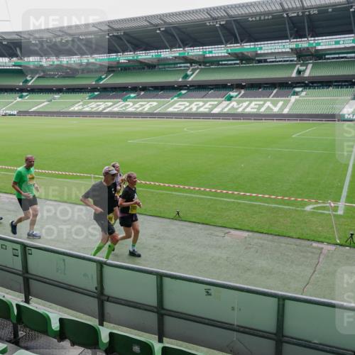 13.09.2026 - 21. swb-Marathon Bremen Michael Burmester http://msf.ph/oto/10488940 13.09.2026 10:37:38 Laufen im Stadion 10090, 10091, 10092, 10150, 10153, 10154, 10160, 10186, 10190, 10198, 10205, 10237, 10251, 10257, 10273, 10274, 10278, 10283, 10296, 10305, 10315, 10323, 10327, 10331, 10332, 10338, 10370, 10375, 10376, 10382, 10390, 10403, 10411, 10420, 10429, 10432, 10444, 10465, 10488, 10497, 10500, 10516, 10531, 10569, 10598, 10607, 10613, 10633, 10645, 10647, 10648, 10654, 10659, 10663, 10674, 10681, 10682, 10695, 10697, 10802, 10823 meine-sportfotos.de