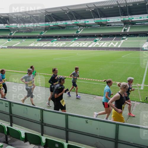 13.09.2026 - 21. swb-Marathon Bremen Michael Burmester http://msf.ph/oto/10488965 13.09.2026 10:38:01 Laufen im Stadion 10090, 10091, 10092, 10150, 10153, 10154, 10168, 10186, 10188, 10190, 10198, 10205, 10237, 10257, 10259, 10260, 10273, 10274, 10283, 10296, 10305, 10315, 10323, 10327, 10331, 10332, 10370, 10375, 10376, 10390, 10432, 10444, 10465, 10488, 10497, 10500, 10516, 10526, 10598, 10613, 10633, 10645, 10647, 10648, 10654, 10659, 10661, 10663, 10674, 10681, 10682, 10695, 10697, 10802, 10823 meine-sportfotos.de