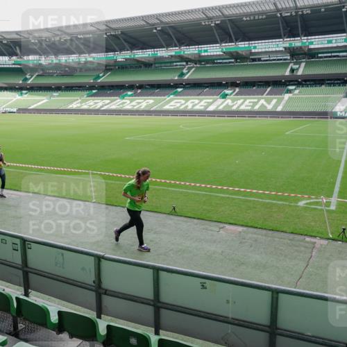 13.09.2026 - 21. swb-Marathon Bremen Michael Burmester http://msf.ph/oto/10488978 13.09.2026 10:38:14 Laufen im Stadion 10090, 10091, 10092, 10150, 10168, 10186, 10188, 10190, 10205, 10237, 10238, 10259, 10260, 10273, 10274, 10283, 10305, 10315, 10323, 10327, 10331, 10332, 10360, 10370, 10375, 10376, 10432, 10444, 10457, 10465, 10469, 10488, 10497, 10500, 10516, 10526, 10595, 10598, 10613, 10630, 10645, 10647, 10648, 10654, 10659, 10661, 10663, 10674, 10681, 10682, 10695, 10697, 10802, 10823 meine-sportfotos.de