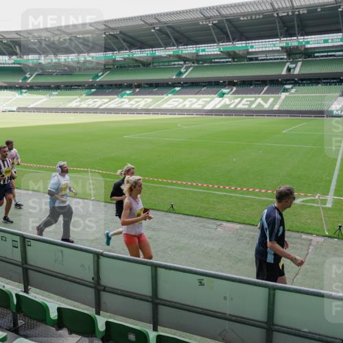 13.09.2026 - 21. swb-Marathon Bremen Michael Burmester http://msf.ph/oto/10489029 13.09.2026 10:39:05 Laufen im Stadion 10090, 10091, 10135, 10138, 10139, 10168, 10188, 10190, 10204, 10205, 10217, 10229, 10238, 10259, 10260, 10279, 10280, 10283, 10305, 10314, 10360, 10363, 10364, 10370, 10375, 10376, 10378, 10404, 10432, 10457, 10465, 10469, 10484, 10488, 10493, 10501, 10505, 10510, 10511, 10526, 10556, 10576, 10580, 10595, 10609, 10616, 10619, 10630, 10645, 10654, 10660, 10661, 10662, 10664, 10681, 10682, 10686, 10695, 10697, 10712, 10737, 10743, 10802, 10823 meine-sportfotos.de