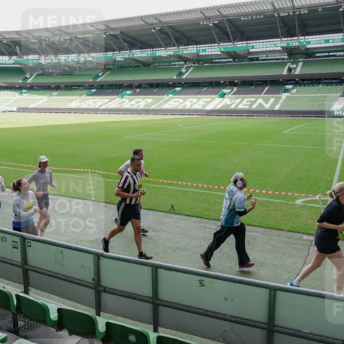 13.09.2026 - 21. swb-Marathon Bremen Michael Burmester http://msf.ph/oto/10489030 13.09.2026 10:39:06 Laufen im Stadion 10090, 10091, 10135, 10138, 10139, 10168, 10188, 10190, 10204, 10205, 10217, 10229, 10234, 10238, 10259, 10260, 10279, 10280, 10283, 10305, 10314, 10360, 10363, 10364, 10370, 10375, 10376, 10378, 10404, 10432, 10457, 10465, 10469, 10484, 10488, 10493, 10501, 10505, 10510, 10511, 10526, 10556, 10576, 10580, 10595, 10609, 10616, 10619, 10630, 10645, 10654, 10660, 10661, 10662, 10664, 10681, 10682, 10686, 10695, 10697, 10712, 10737, 10743, 10802, 10823 meine-sportfotos.de