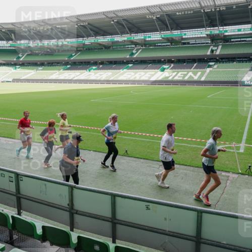 13.09.2026 - 21. swb-Marathon Bremen Michael Burmester http://msf.ph/oto/10489047 13.09.2026 10:39:27 Laufen im Stadion 10135, 10138, 10139, 10156, 10168, 10169, 10188, 10190, 10204, 10205, 10217, 10229, 10234, 10238, 10259, 10260, 10279, 10280, 10299, 10305, 10314, 10360, 10363, 10364, 10378, 10386, 10404, 10457, 10465, 10469, 10484, 10493, 10501, 10505, 10510, 10511, 10526, 10556, 10570, 10576, 10580, 10595, 10599, 10609, 10616, 10619, 10630, 10645, 10653, 10660, 10661, 10662, 10664, 10681, 10682, 10686, 10695, 10696, 10697, 10712, 10737, 10743, 10751, 10802, 10823 meine-sportfotos.de