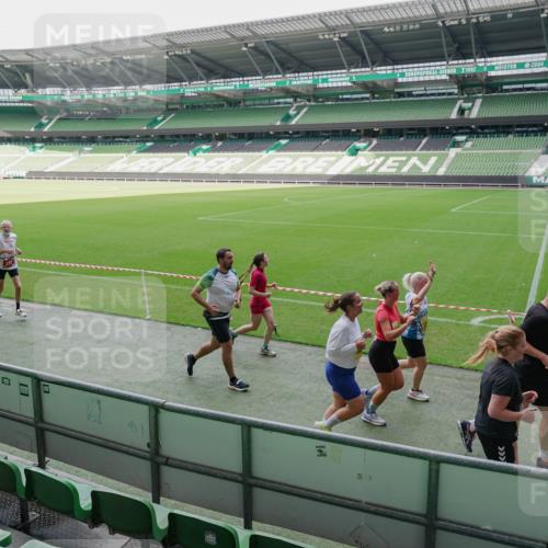 13.09.2026 - 21. swb-Marathon Bremen Michael Burmester http://msf.ph/oto/10489054 13.09.2026 10:39:33 Laufen im Stadion 10135, 10138, 10139, 10156, 10168, 10169, 10188, 10204, 10205, 10213, 10217, 10229, 10234, 10238, 10259, 10260, 10279, 10280, 10299, 10314, 10360, 10363, 10364, 10378, 10386, 10404, 10457, 10469, 10484, 10493, 10501, 10505, 10510, 10511, 10526, 10556, 10570, 10576, 10580, 10595, 10599, 10609, 10616, 10619, 10630, 10645, 10653, 10660, 10661, 10662, 10664, 10681, 10682, 10686, 10695, 10696, 10697, 10712, 10737, 10743, 10751, 10802 meine-sportfotos.de