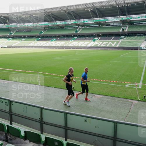 13.09.2026 - 21. swb-Marathon Bremen Michael Burmester http://msf.ph/oto/10489066 13.09.2026 10:39:49 Laufen im Stadion 10135, 10138, 10139, 10156, 10168, 10169, 10188, 10204, 10213, 10217, 10229, 10234, 10238, 10259, 10260, 10279, 10280, 10299, 10314, 10321, 10360, 10363, 10364, 10378, 10386, 10404, 10406, 10417, 10424, 10435, 10455, 10457, 10469, 10484, 10493, 10501, 10505, 10510, 10511, 10526, 10556, 10570, 10576, 10580, 10582, 10595, 10599, 10609, 10616, 10619, 10630, 10653, 10660, 10661, 10662, 10664, 10682, 10686, 10696, 10697, 10712, 10737, 10743, 10751 meine-sportfotos.de