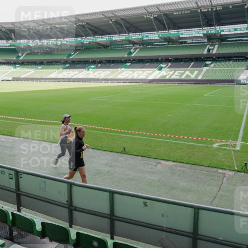 13.09.2026 - 21. swb-Marathon Bremen Michael Burmester http://msf.ph/oto/10489067 13.09.2026 10:39:52 Laufen im Stadion 10135, 10138, 10139, 10156, 10168, 10169, 10188, 10204, 10213, 10217, 10229, 10234, 10238, 10259, 10260, 10279, 10280, 10299, 10314, 10321, 10360, 10363, 10364, 10378, 10386, 10404, 10406, 10417, 10424, 10435, 10455, 10457, 10469, 10484, 10493, 10501, 10505, 10510, 10511, 10526, 10556, 10570, 10576, 10580, 10582, 10595, 10599, 10609, 10616, 10619, 10630, 10653, 10660, 10661, 10662, 10664, 10686, 10696, 10712, 10737, 10743, 10751 meine-sportfotos.de