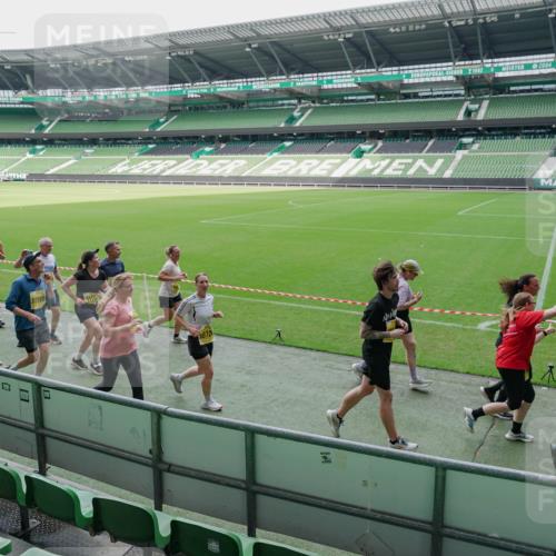 13.09.2026 - 21. swb-Marathon Bremen Michael Burmester http://msf.ph/oto/10489098 13.09.2026 10:40:23 Laufen im Stadion 10135, 10138, 10139, 10155, 10156, 10169, 10204, 10213, 10217, 10229, 10234, 10238, 10279, 10280, 10299, 10313, 10314, 10321, 10354, 10360, 10363, 10364, 10378, 10386, 10404, 10406, 10417, 10419, 10424, 10435, 10455, 10457, 10469, 10483, 10484, 10493, 10501, 10505, 10510, 10511, 10545, 10556, 10570, 10576, 10580, 10582, 10586, 10599, 10609, 10611, 10616, 10619, 10653, 10660, 10662, 10664, 10686, 10694, 10696, 10706, 10712, 10737, 10743, 10751, 10766, 10768 meine-sportfotos.de