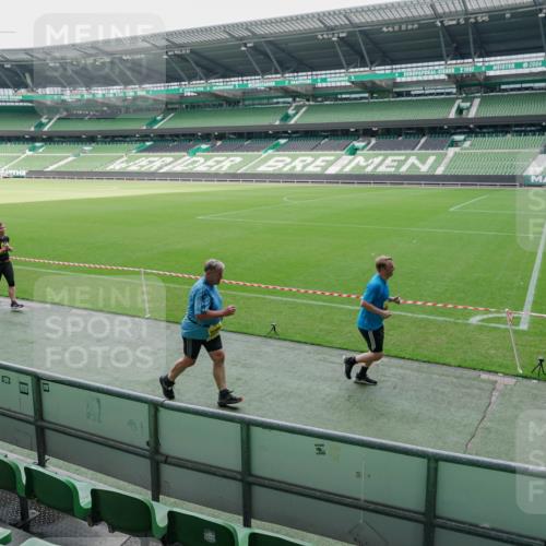 13.09.2026 - 21. swb-Marathon Bremen Michael Burmester http://msf.ph/oto/10489104 13.09.2026 10:40:28 Laufen im Stadion 10135, 10138, 10139, 10155, 10156, 10169, 10204, 10213, 10217, 10229, 10234, 10279, 10280, 10299, 10313, 10314, 10321, 10354, 10363, 10364, 10378, 10386, 10399, 10404, 10406, 10417, 10419, 10424, 10435, 10455, 10483, 10484, 10493, 10501, 10505, 10510, 10511, 10527, 10545, 10556, 10570, 10576, 10580, 10582, 10586, 10599, 10609, 10611, 10616, 10619, 10644, 10653, 10660, 10662, 10664, 10686, 10694, 10696, 10706, 10712, 10737, 10743, 10751, 10766, 10768 meine-sportfotos.de