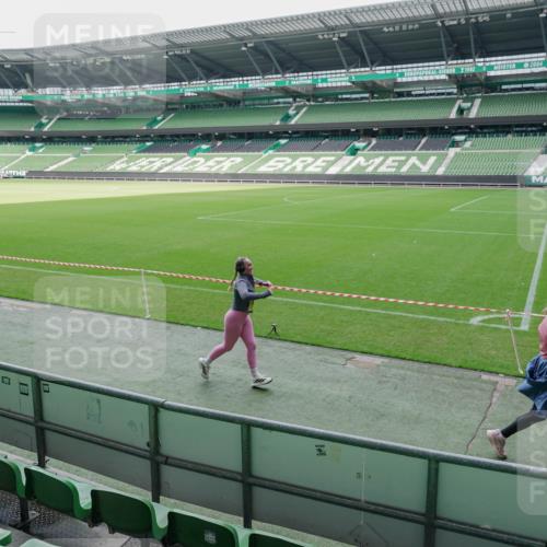 13.09.2026 - 21. swb-Marathon Bremen Michael Burmester http://msf.ph/oto/10489108 13.09.2026 10:40:34 Laufen im Stadion 10135, 10138, 10139, 10155, 10156, 10163, 10169, 10213, 10217, 10229, 10234, 10247, 10279, 10280, 10299, 10313, 10314, 10321, 10354, 10378, 10386, 10399, 10406, 10414, 10417, 10419, 10424, 10435, 10455, 10483, 10484, 10493, 10501, 10505, 10510, 10511, 10527, 10545, 10556, 10570, 10576, 10580, 10582, 10586, 10599, 10609, 10611, 10616, 10619, 10644, 10653, 10660, 10662, 10664, 10694, 10696, 10706, 10712, 10737, 10743, 10751, 10766, 10768, 10804, 11043 meine-sportfotos.de