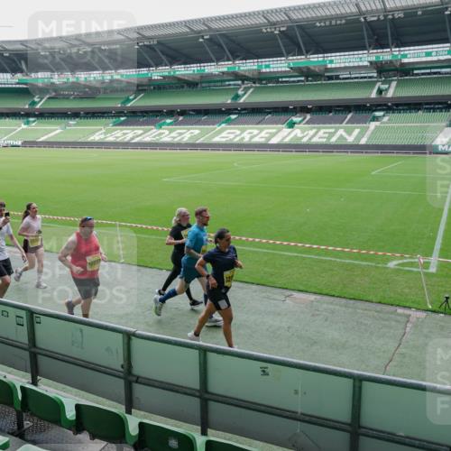 13.09.2026 - 21. swb-Marathon Bremen Michael Burmester http://msf.ph/oto/10489125 13.09.2026 10:40:57 Laufen im Stadion 10155, 10156, 10163, 10169, 10213, 10234, 10247, 10280, 10299, 10313, 10321, 10354, 10386, 10399, 10406, 10414, 10417, 10419, 10422, 10424, 10435, 10455, 10483, 10484, 10501, 10527, 10545, 10547, 10556, 10570, 10580, 10582, 10586, 10599, 10611, 10616, 10644, 10653, 10660, 10694, 10696, 10705, 10706, 10712, 10719, 10722, 10737, 10743, 10751, 10766, 10768, 10776, 10804, 10859, 10889, 11043, 11239 meine-sportfotos.de
