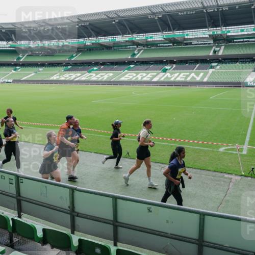 13.09.2026 - 21. swb-Marathon Bremen Michael Burmester http://msf.ph/oto/10489151 13.09.2026 10:41:26 Laufen im Stadion 10155, 10156, 10163, 10169, 10213, 10247, 10299, 10313, 10321, 10354, 10386, 10399, 10406, 10414, 10417, 10419, 10422, 10424, 10435, 10455, 10461, 10462, 10483, 10519, 10527, 10545, 10546, 10547, 10570, 10582, 10586, 10611, 10644, 10653, 10694, 10696, 10705, 10706, 10719, 10722, 10751, 10766, 10768, 10776, 10804, 10859, 10889, 10909, 10963, 10977, 11043, 11084, 11085, 11239 meine-sportfotos.de