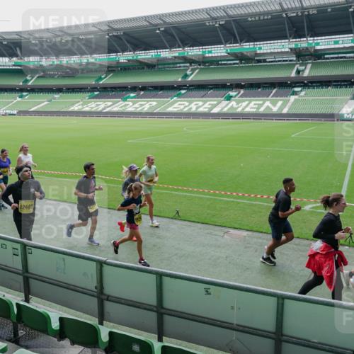 13.09.2026 - 21. swb-Marathon Bremen Michael Burmester http://msf.ph/oto/10489156 13.09.2026 10:41:30 Laufen im Stadion 10148, 10155, 10156, 10163, 10169, 10213, 10247, 10299, 10313, 10321, 10354, 10395, 10396, 10399, 10406, 10414, 10417, 10419, 10422, 10424, 10435, 10455, 10461, 10462, 10483, 10519, 10527, 10545, 10546, 10547, 10570, 10582, 10586, 10611, 10644, 10694, 10696, 10705, 10706, 10719, 10722, 10751, 10766, 10768, 10776, 10804, 10859, 10889, 10909, 10963, 10977, 11043, 11084, 11085, 11097, 11098, 11239 meine-sportfotos.de