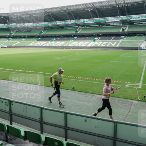 13.09.2026 - 21. swb-Marathon Bremen Michael Burmester http://msf.ph/oto/10489218 13.09.2026 10:42:38 Laufen im Stadion 10002, 10004, 10148, 10163, 10247, 10303, 10330, 10361, 10362, 10395, 10396, 10399, 10414, 10422, 10461, 10462, 10474, 10490, 10491, 10519, 10527, 10546, 10547, 10557, 10572, 10665, 10705, 10719, 10722, 10752, 10773, 10776, 10784, 10804, 10805, 10854, 10859, 10880, 10889, 10909, 10963, 10977, 11026, 11027, 11041, 11043, 11078, 11084, 11085, 11090, 11097, 11098, 11140, 11173, 11192, 11239, 11274, 11535 meine-sportfotos.de