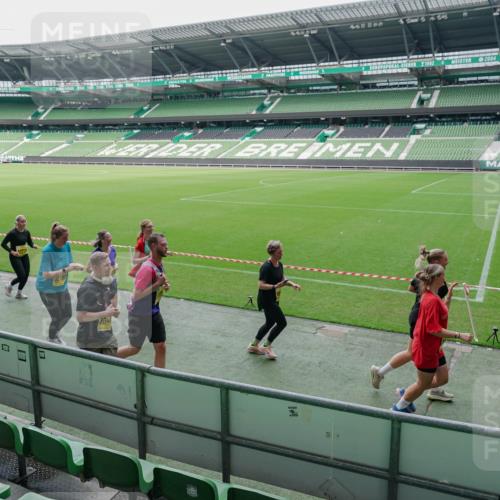 13.09.2026 - 21. swb-Marathon Bremen Michael Burmester http://msf.ph/oto/10489224 13.09.2026 10:42:44 Laufen im Stadion 10002, 10004, 10005, 10148, 10163, 10271, 10303, 10330, 10361, 10362, 10395, 10396, 10402, 10422, 10461, 10462, 10474, 10490, 10491, 10519, 10546, 10547, 10557, 10572, 10665, 10705, 10719, 10722, 10752, 10773, 10776, 10784, 10805, 10854, 10859, 10880, 10889, 10909, 10963, 10977, 11026, 11027, 11041, 11043, 11078, 11084, 11085, 11090, 11097, 11098, 11140, 11173, 11192, 11239, 11274, 11482, 11535 meine-sportfotos.de
