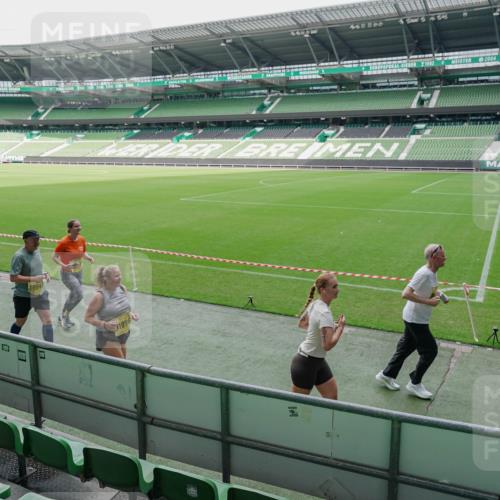 13.09.2026 - 21. swb-Marathon Bremen Michael Burmester http://msf.ph/oto/10489255 13.09.2026 10:43:25 Laufen im Stadion 10002, 10004, 10005, 10148, 10271, 10303, 10325, 10330, 10335, 10361, 10362, 10395, 10396, 10402, 10459, 10474, 10490, 10491, 10513, 10519, 10557, 10572, 10605, 10606, 10629, 10665, 10752, 10756, 10773, 10779, 10784, 10805, 10854, 10880, 10882, 10899, 10900, 10909, 10963, 10997, 11026, 11027, 11041, 11078, 11084, 11085, 11090, 11097, 11098, 11140, 11173, 11192, 11217, 11264, 11274, 11307, 11333, 11337, 11355, 11408, 11448, 11456, 11461, 11482, 11535 meine-sportfotos.de