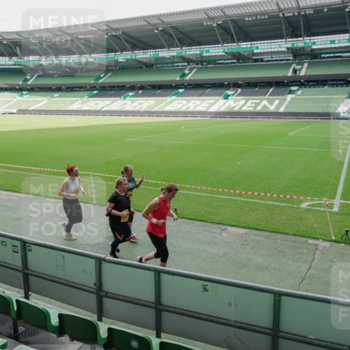13.09.2026 - 21. swb-Marathon Bremen Michael Burmester http://msf.ph/oto/10489275 13.09.2026 10:43:52 Laufen im Stadion 10002, 10004, 10005, 10176, 10191, 10192, 10271, 10295, 10303, 10325, 10330, 10335, 10361, 10362, 10402, 10459, 10474, 10491, 10513, 10557, 10572, 10605, 10606, 10629, 10752, 10756, 10773, 10779, 10784, 10805, 10880, 10882, 10899, 10900, 10997, 10999, 11026, 11041, 11078, 11173, 11217, 11233, 11264, 11274, 11307, 11333, 11337, 11355, 11385, 11408, 11448, 11456, 11461, 11482, 11535, 11629, 11943, 12311 meine-sportfotos.de