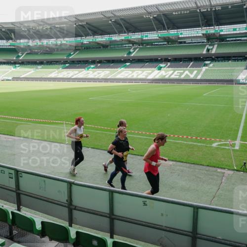 13.09.2026 - 21. swb-Marathon Bremen Michael Burmester http://msf.ph/oto/10489276 13.09.2026 10:43:53 Laufen im Stadion 10002, 10004, 10005, 10176, 10191, 10192, 10271, 10295, 10303, 10325, 10330, 10335, 10361, 10362, 10402, 10459, 10474, 10491, 10513, 10557, 10572, 10605, 10606, 10629, 10752, 10756, 10773, 10779, 10784, 10805, 10880, 10882, 10899, 10900, 10997, 10999, 11026, 11041, 11078, 11173, 11217, 11233, 11264, 11274, 11307, 11333, 11337, 11355, 11385, 11408, 11448, 11456, 11461, 11482, 11535, 11629, 11943, 12311 meine-sportfotos.de
