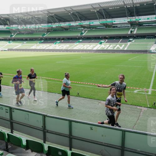 13.09.2026 - 21. swb-Marathon Bremen Michael Burmester http://msf.ph/oto/10489283 13.09.2026 10:44:04 Laufen im Stadion 10002, 10004, 10005, 10176, 10191, 10192, 10271, 10295, 10303, 10325, 10335, 10361, 10362, 10402, 10459, 10474, 10491, 10513, 10557, 10572, 10605, 10606, 10629, 10679, 10713, 10756, 10773, 10779, 10784, 10805, 10880, 10882, 10899, 10900, 10997, 10999, 11173, 11217, 11233, 11264, 11274, 11307, 11333, 11337, 11355, 11385, 11408, 11448, 11456, 11461, 11482, 11535, 11629, 11943, 12311, 12321, 10163 meine-sportfotos.de