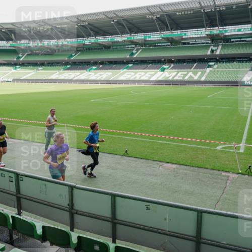13.09.2026 - 21. swb-Marathon Bremen Michael Burmester http://msf.ph/oto/10489288 13.09.2026 10:44:13 Laufen im Stadion 10002, 10004, 10005, 10176, 10191, 10192, 10271, 10295, 10325, 10335, 10361, 10362, 10402, 10459, 10474, 10513, 10557, 10572, 10605, 10606, 10629, 10679, 10713, 10756, 10779, 10784, 10805, 10882, 10899, 10900, 10997, 10999, 11081, 11173, 11217, 11233, 11264, 11274, 11307, 11333, 11337, 11355, 11385, 11408, 11448, 11456, 11461, 11482, 11495, 11535, 11629, 11932, 11943, 12151, 12226, 12311, 12321, 10163 meine-sportfotos.de