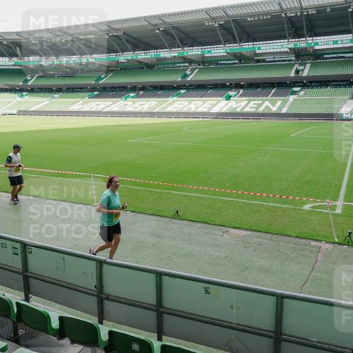 13.09.2026 - 21. swb-Marathon Bremen Michael Burmester http://msf.ph/oto/10489291 13.09.2026 10:44:17 Laufen im Stadion 10002, 10004, 10005, 10176, 10191, 10192, 10271, 10295, 10325, 10335, 10361, 10362, 10402, 10459, 10474, 10513, 10572, 10605, 10606, 10629, 10679, 10713, 10756, 10779, 10882, 10899, 10900, 10997, 10999, 11081, 11173, 11217, 11233, 11264, 11274, 11307, 11333, 11337, 11355, 11385, 11408, 11448, 11456, 11461, 11482, 11495, 11535, 11629, 11932, 11943, 12151, 12226, 12311, 12321, 10163 meine-sportfotos.de