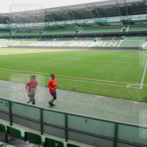 13.09.2026 - 21. swb-Marathon Bremen Michael Burmester http://msf.ph/oto/10489294 13.09.2026 10:44:23 Laufen im Stadion 10002, 10004, 10005, 10176, 10191, 10192, 10271, 10295, 10325, 10335, 10402, 10459, 10474, 10513, 10568, 10572, 10605, 10606, 10629, 10679, 10713, 10756, 10779, 10882, 10899, 10900, 10979, 10997, 10999, 11081, 11217, 11233, 11264, 11274, 11307, 11333, 11337, 11355, 11385, 11408, 11448, 11456, 11461, 11482, 11495, 11535, 11629, 11808, 11932, 11943, 12057, 12151, 12226, 12311, 12321, 10163 meine-sportfotos.de