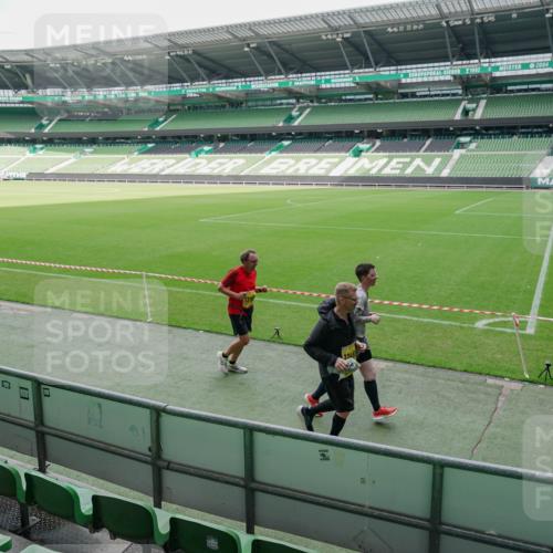 13.09.2026 - 21. swb-Marathon Bremen Michael Burmester http://msf.ph/oto/10489301 13.09.2026 10:44:39 Laufen im Stadion 10004, 10005, 10137, 10176, 10191, 10192, 10194, 10271, 10295, 10325, 10335, 10344, 10402, 10430, 10459, 10513, 10524, 10568, 10600, 10605, 10606, 10629, 10679, 10713, 10756, 10779, 10882, 10899, 10900, 10979, 10997, 10999, 11081, 11200, 11217, 11233, 11264, 11307, 11333, 11337, 11355, 11385, 11408, 11448, 11456, 11461, 11482, 11495, 11535, 11629, 11808, 11932, 11943, 12057, 12089, 12151, 12224, 12226, 12311, 12321, 12539, 10163 meine-sportfotos.de