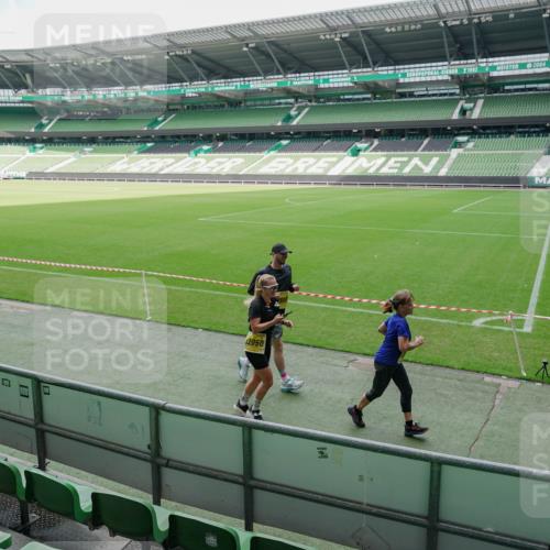 13.09.2026 - 21. swb-Marathon Bremen Michael Burmester http://msf.ph/oto/10489306 13.09.2026 10:44:47 Laufen im Stadion 10004, 10005, 10137, 10176, 10191, 10192, 10194, 10202, 10242, 10271, 10295, 10325, 10335, 10344, 10402, 10430, 10459, 10513, 10524, 10568, 10600, 10605, 10606, 10629, 10679, 10713, 10756, 10779, 10882, 10899, 10900, 10979, 10997, 10999, 11081, 11200, 11217, 11233, 11264, 11307, 11333, 11337, 11355, 11385, 11408, 11448, 11456, 11461, 11482, 11495, 11535, 11629, 11808, 11932, 11943, 12057, 12089, 12151, 12153, 12224, 12226, 12311, 12321, 12539, 10163 meine-sportfotos.de
