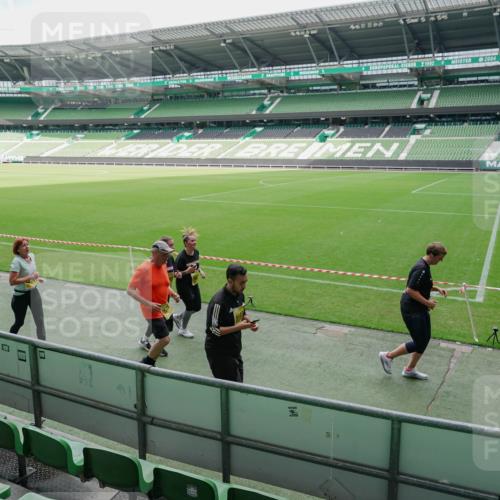 13.09.2026 - 21. swb-Marathon Bremen Michael Burmester http://msf.ph/oto/10489315 13.09.2026 10:45:08 Laufen im Stadion 10137, 10176, 10191, 10192, 10194, 10202, 10242, 10295, 10325, 10335, 10344, 10430, 10459, 10472, 10513, 10524, 10568, 10600, 10605, 10606, 10629, 10651, 10679, 10713, 10756, 10779, 10882, 10979, 10997, 10999, 11081, 11200, 11233, 11307, 11309, 11355, 11367, 11385, 11408, 11495, 11629, 11709, 11808, 11821, 11932, 11943, 12057, 12089, 12151, 12153, 12177, 12178, 12224, 12226, 12311, 12321, 12539, 10148, 10163, 10330 meine-sportfotos.de