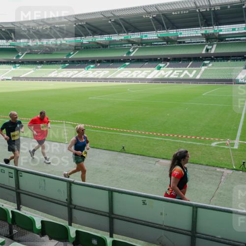 13.09.2026 - 21. swb-Marathon Bremen Michael Burmester http://msf.ph/oto/10489323 13.09.2026 10:45:19 Laufen im Stadion 10137, 10176, 10191, 10192, 10194, 10202, 10242, 10295, 10344, 10430, 10472, 10524, 10568, 10600, 10629, 10651, 10679, 10713, 10756, 10779, 10882, 10979, 10997, 10999, 11081, 11181, 11200, 11233, 11244, 11307, 11309, 11355, 11367, 11385, 11408, 11495, 11574, 11629, 11709, 11808, 11821, 11932, 11943, 12057, 12089, 12151, 12153, 12177, 12178, 12224, 12226, 12285, 12311, 12321, 12374, 12539, 10148, 10163, 10303, 10330 meine-sportfotos.de