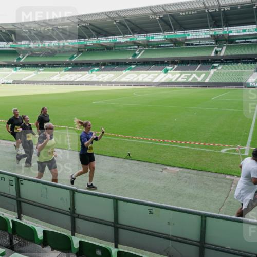 13.09.2026 - 21. swb-Marathon Bremen Michael Burmester http://msf.ph/oto/10489335 13.09.2026 10:45:41 Laufen im Stadion 10137, 10176, 10191, 10192, 10194, 10202, 10242, 10344, 10430, 10472, 10524, 10568, 10600, 10651, 10679, 10713, 10979, 11050, 11081, 11181, 11200, 11244, 11296, 11309, 11367, 11385, 11495, 11529, 11546, 11574, 11629, 11675, 11709, 11760, 11808, 11821, 11932, 11943, 12057, 12089, 12151, 12153, 12177, 12178, 12211, 12224, 12226, 12285, 12311, 12316, 12317, 12321, 12374, 12422, 12462, 12539, 10002, 10148, 10163, 10303, 10330, 10361 meine-sportfotos.de