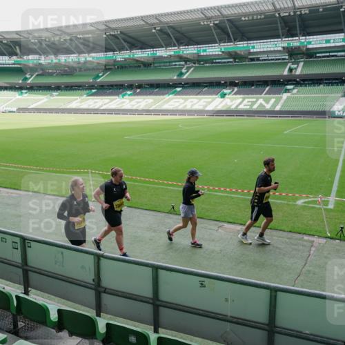 13.09.2026 - 21. swb-Marathon Bremen Michael Burmester http://msf.ph/oto/10489345 13.09.2026 10:45:53 Laufen im Stadion 10137, 10161, 10191, 10192, 10194, 10202, 10242, 10344, 10430, 10472, 10524, 10535, 10568, 10600, 10651, 10679, 10713, 10895, 10970, 10979, 11050, 11081, 11181, 11200, 11244, 11296, 11309, 11367, 11457, 11495, 11529, 11530, 11546, 11574, 11629, 11675, 11709, 11760, 11808, 11821, 11932, 12057, 12089, 12151, 12153, 12177, 12178, 12211, 12224, 12226, 12285, 12311, 12316, 12317, 12321, 12374, 12422, 12462, 12539, 10002, 10148, 10163, 10303, 10330, 10361 meine-sportfotos.de