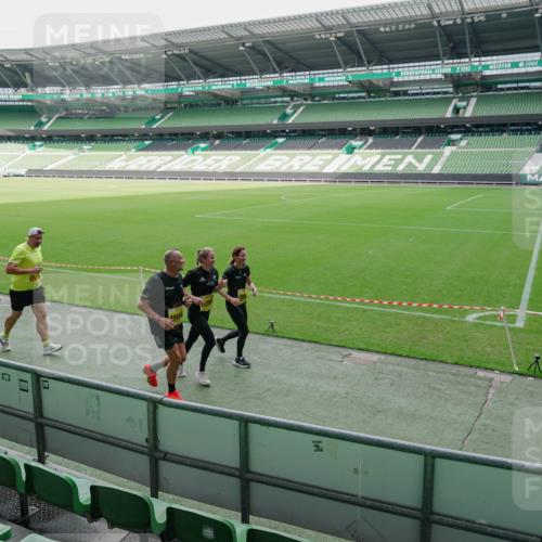 13.09.2026 - 21. swb-Marathon Bremen Michael Burmester http://msf.ph/oto/10489346 13.09.2026 10:45:57 Laufen im Stadion 10137, 10161, 10191, 10192, 10194, 10202, 10242, 10344, 10430, 10472, 10524, 10535, 10568, 10600, 10651, 10679, 10713, 10895, 10970, 10979, 11050, 11081, 11181, 11200, 11244, 11296, 11309, 11367, 11457, 11495, 11529, 11530, 11546, 11574, 11629, 11675, 11709, 11760, 11808, 11821, 11932, 12057, 12089, 12151, 12153, 12177, 12178, 12211, 12224, 12226, 12285, 12311, 12316, 12317, 12321, 12374, 12422, 12462, 12539, 10002, 10148, 10303, 10330, 10361 meine-sportfotos.de