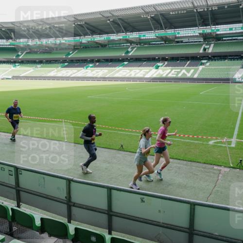 13.09.2026 - 21. swb-Marathon Bremen Michael Burmester http://msf.ph/oto/10489350 13.09.2026 10:46:05 Laufen im Stadion 10137, 10161, 10194, 10202, 10242, 10344, 10430, 10472, 10524, 10535, 10568, 10600, 10651, 10679, 10713, 10895, 10970, 10979, 11050, 11081, 11181, 11200, 11244, 11296, 11309, 11367, 11457, 11495, 11529, 11530, 11546, 11573, 11574, 11579, 11675, 11709, 11760, 11808, 11821, 11932, 12057, 12089, 12151, 12153, 12177, 12178, 12211, 12224, 12226, 12285, 12316, 12317, 12321, 12374, 12422, 12462, 12539, 10002, 10004, 10005, 10148, 10271, 10303, 10330, 10361 meine-sportfotos.de
