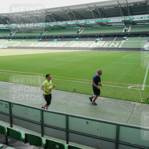 13.09.2026 - 21. swb-Marathon Bremen Michael Burmester http://msf.ph/oto/10489352 13.09.2026 10:46:07 Laufen im Stadion 10137, 10161, 10194, 10202, 10242, 10344, 10430, 10472, 10524, 10535, 10568, 10600, 10651, 10679, 10713, 10895, 10970, 10979, 11050, 11081, 11181, 11200, 11244, 11296, 11309, 11367, 11457, 11495, 11529, 11530, 11546, 11573, 11574, 11579, 11675, 11709, 11760, 11808, 11821, 11932, 12057, 12089, 12151, 12153, 12177, 12178, 12211, 12224, 12226, 12285, 12316, 12317, 12321, 12374, 12422, 12462, 12539, 10002, 10004, 10005, 10148, 10271, 10303, 10330, 10361 meine-sportfotos.de