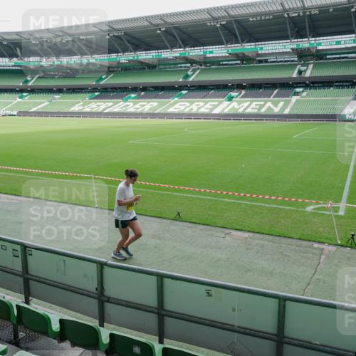 13.09.2026 - 21. swb-Marathon Bremen Michael Burmester http://msf.ph/oto/10489357 13.09.2026 10:46:25 Laufen im Stadion 10137, 10161, 10194, 10202, 10242, 10344, 10349, 10430, 10472, 10524, 10535, 10568, 10600, 10651, 10895, 10933, 10970, 10979, 11050, 11181, 11200, 11244, 11296, 11309, 11367, 11457, 11529, 11530, 11546, 11573, 11574, 11579, 11639, 11675, 11709, 11760, 11808, 11821, 12057, 12089, 12153, 12177, 12178, 12211, 12224, 12285, 12316, 12317, 12374, 12422, 12462, 12539, 10002, 10004, 10005, 10148, 10271, 10303, 10325, 10330, 10335, 10361, 10459, 10513, 10605, 10606 meine-sportfotos.de