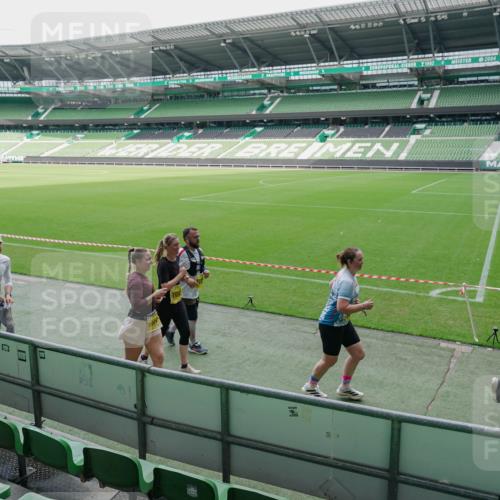 13.09.2026 - 21. swb-Marathon Bremen Michael Burmester http://msf.ph/oto/10489387 13.09.2026 10:47:12 Laufen im Stadion 10161, 10264, 10349, 10472, 10535, 10895, 10933, 10970, 11050, 11104, 11181, 11244, 11262, 11296, 11309, 11367, 11443, 11457, 11529, 11530, 11546, 11573, 11574, 11579, 11639, 11663, 11675, 11709, 11760, 11821, 12157, 12211, 12285, 12316, 12317, 12340, 12374, 12422, 12444, 12462, 10002, 10004, 10005, 10176, 10191, 10192, 10271, 10295, 10303, 10325, 10335, 10361, 10459, 10513, 10605, 10606, 10629, 10756, 10779, 10882, 10997, 10999, 11233 meine-sportfotos.de