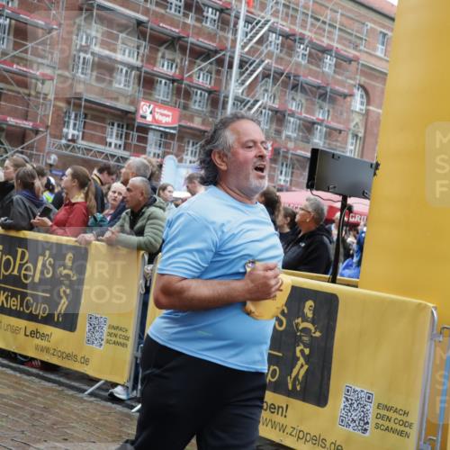 13.09.2026 - Kiel Lauf Yannick Fuchs http://msf.ph/oto/10489526 13.09.2026 11:24:41 Laufen 2, 19 meine-sportfotos.de