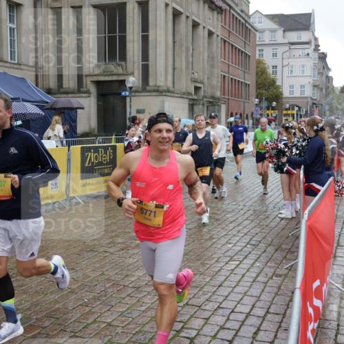 13.09.2026 - Kiel Lauf Yannick Fuchs http://msf.ph/oto/10489561 13.09.2026 11:41:27 Laufen 35, 8007, 38, 5771 meine-sportfotos.de