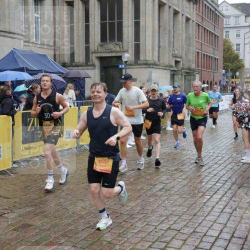 13.09.2026 - Kiel Lauf Yannick Fuchs http://msf.ph/oto/10489565 13.09.2026 11:41:28 Laufen 214, 30, 6420, 4162 meine-sportfotos.de