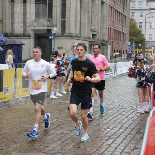 13.09.2026 - Kiel Lauf Yannick Fuchs http://msf.ph/oto/10489611 13.09.2026 11:41:56 Laufen 7858, 10373 meine-sportfotos.de
