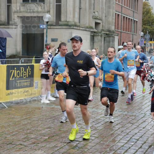 13.09.2026 - Kiel Lauf Yannick Fuchs http://msf.ph/oto/10489640 13.09.2026 11:42:28 Laufen 5208, 5209 meine-sportfotos.de