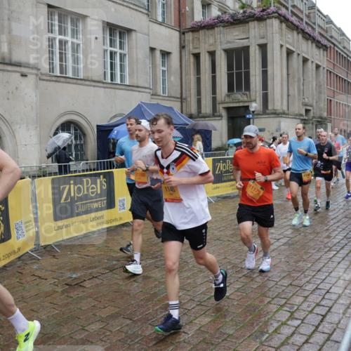 13.09.2026 - Kiel Lauf Yannick Fuchs http://msf.ph/oto/10489699 13.09.2026 11:42:54 Laufen 291, 11180, 1145, 11179, 1149 meine-sportfotos.de