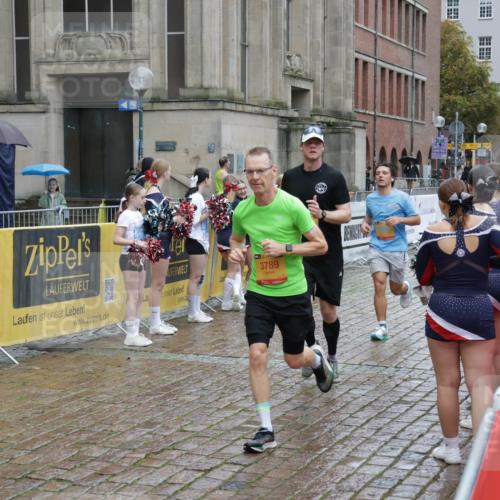 13.09.2026 - Kiel Lauf Yannick Fuchs http://msf.ph/oto/10489718 13.09.2026 11:43:02 Laufen 3789 meine-sportfotos.de